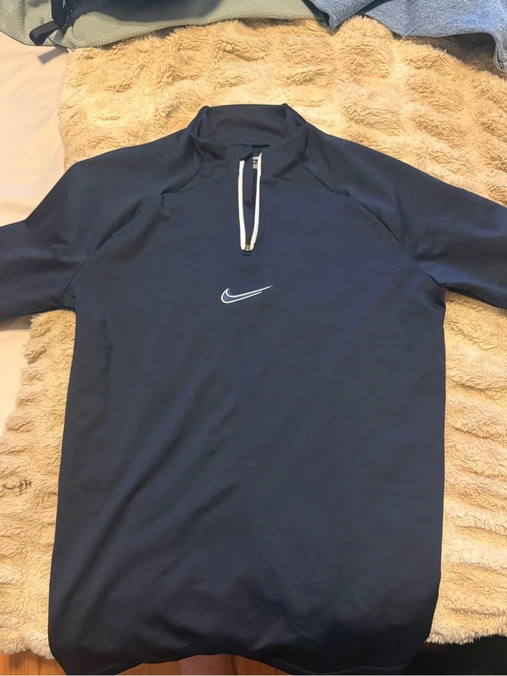 Nike Men’s Dark Blue Swim Rash Guard with White Zip